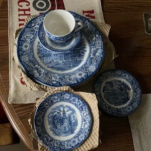 Liberty blue Historical colonial scenes made in England